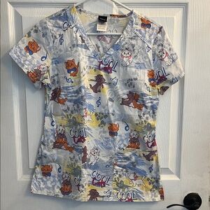 Disney Cool Cats  Scrub Top Music Notes size small